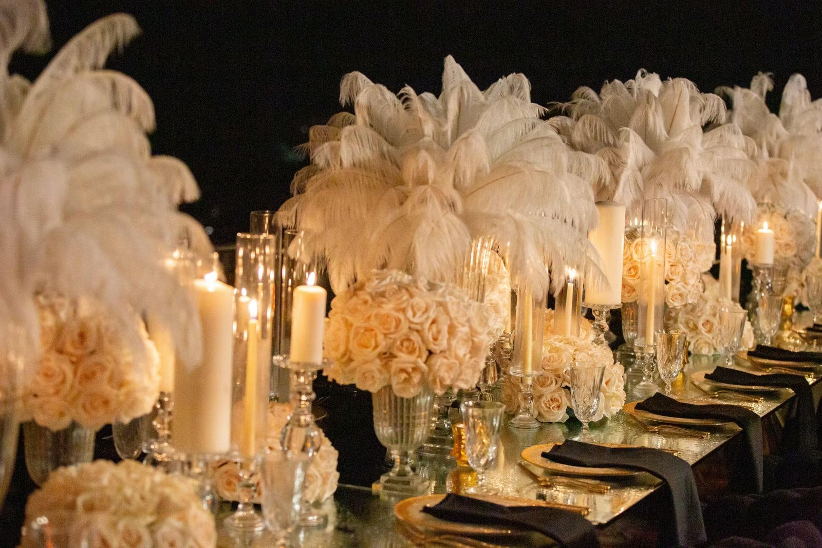 Feather and pearl table styling for a Gatsby dinner
